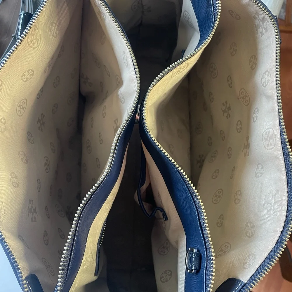 Navy Tory Burch Hangbag - Picture 4 of 5